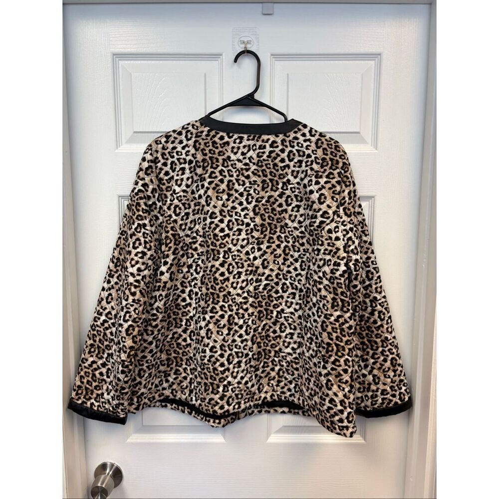 Cheetah Print Patterned Jacket - Picture 8 of 8